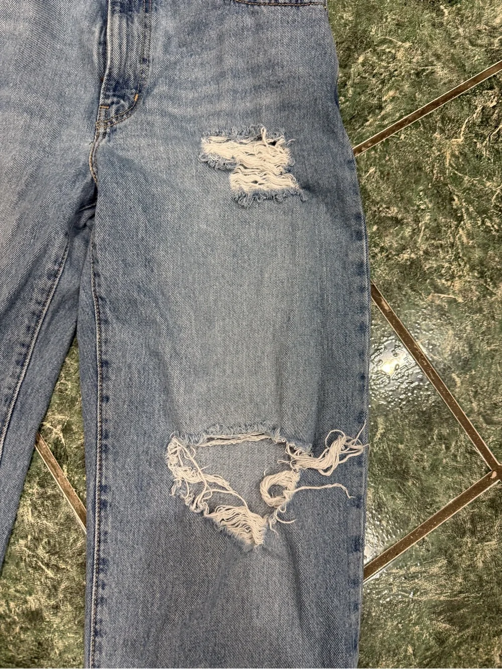 Levi's '94 Baggy High Waist Distressed Relaxed Jeans Size 29